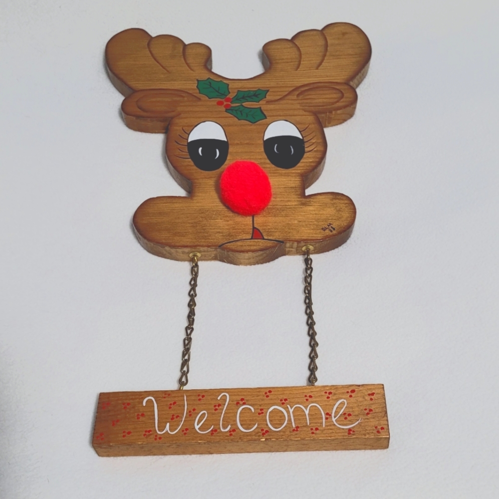 Farmhouse Red Nose Reindeer, Door Hanger!
